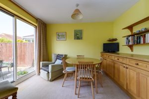 Breakfast Room- click for photo gallery